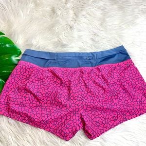SOLD Nike pink Workout Shorts Size Large